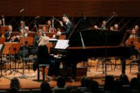 Tamara Stefanovich und Bochumer Symphoniker unter Tung-Chieh Chuang, Klavier-Festival Ruhr 2023 (Foto: © Dana Schmidt) Klavier-Festival Ruhr
